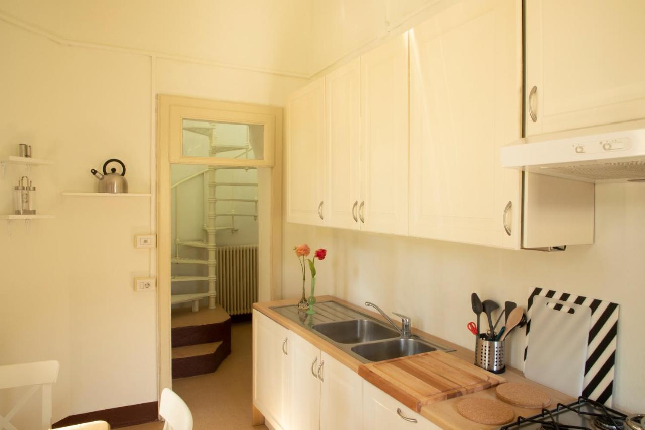 Villino Liberty Apartment เชอร์นอบบิโอ ภายนอก รูปภาพ