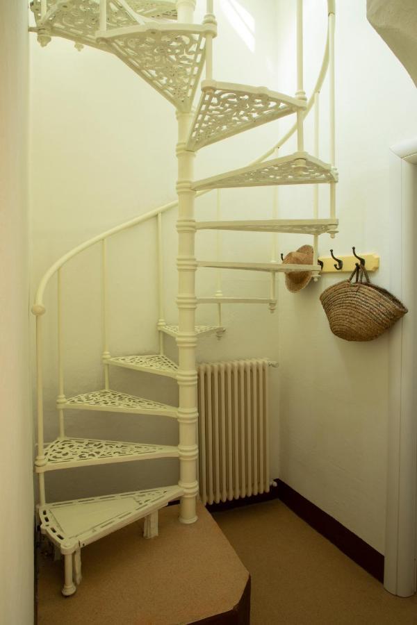 Villino Liberty Apartment เชอร์นอบบิโอ ภายนอก รูปภาพ