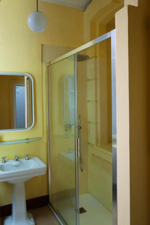 Villino Liberty Apartment เชอร์นอบบิโอ ภายนอก รูปภาพ